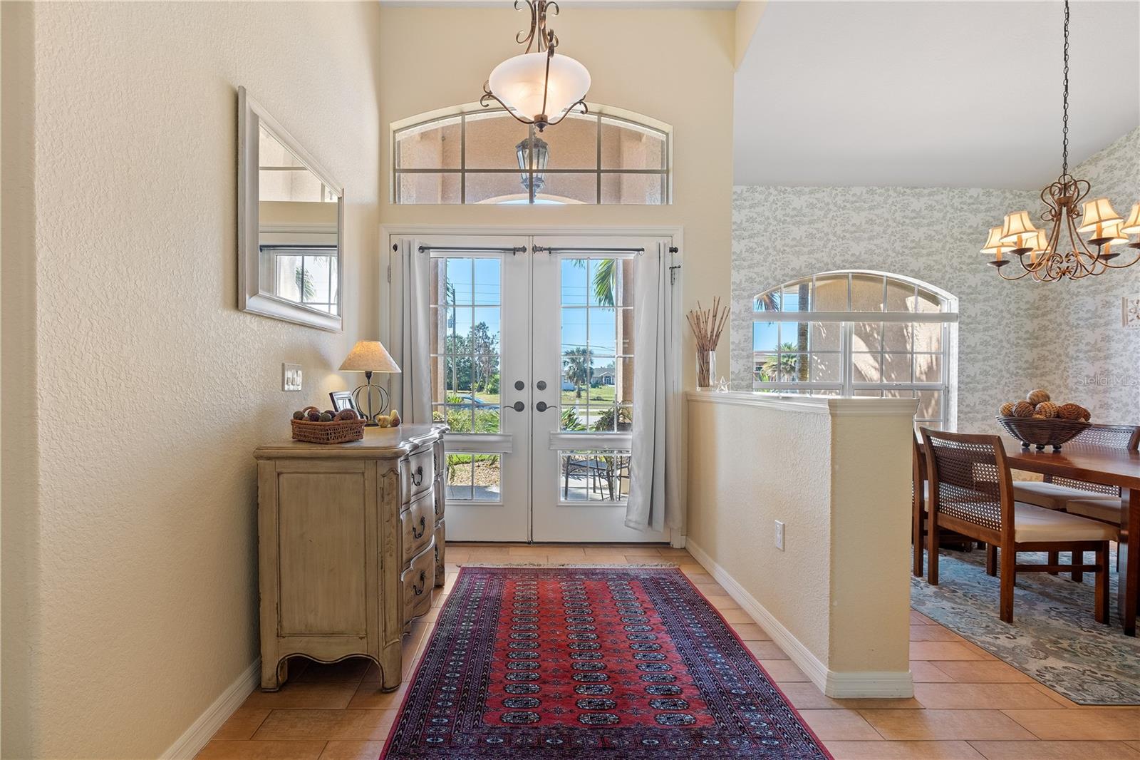 175 Rotonda Boulevard E Property Photo 3