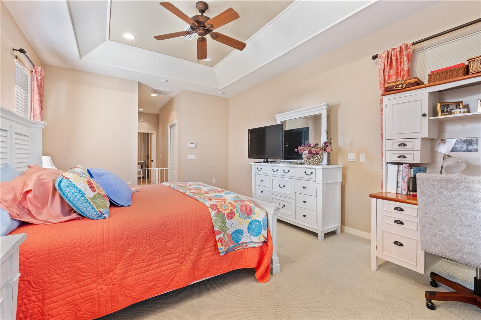 175 Rotonda Boulevard E Property Photo 17