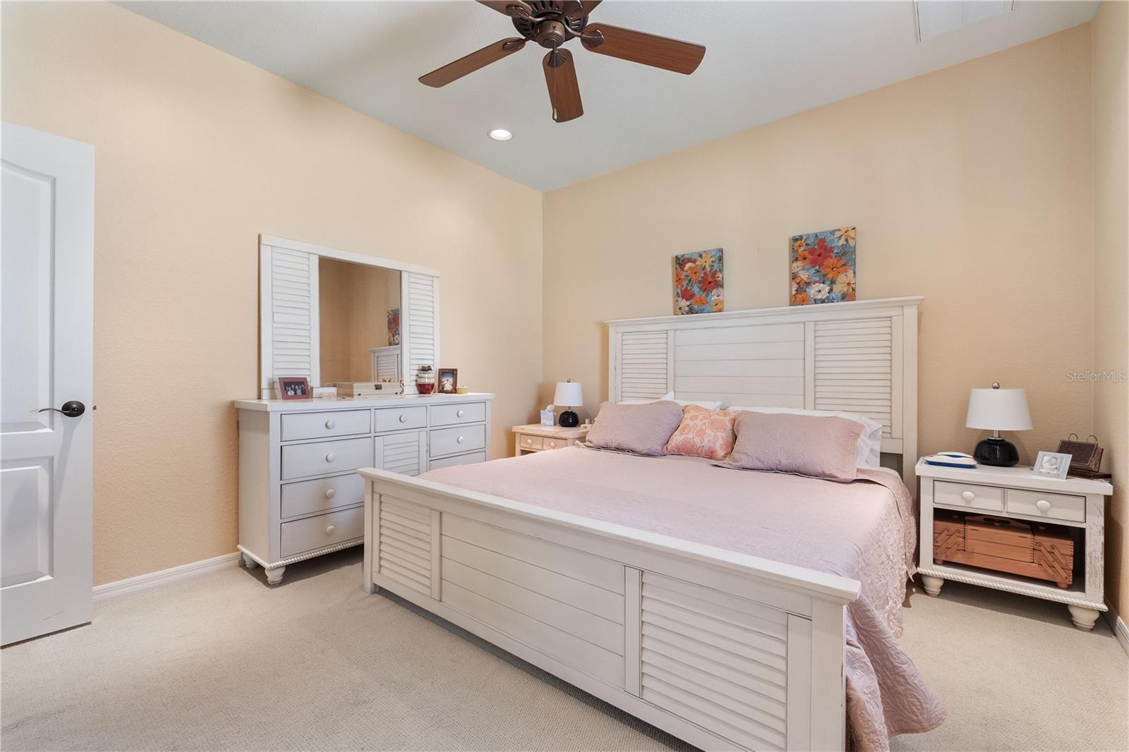 175 Rotonda Boulevard E Property Photo 24