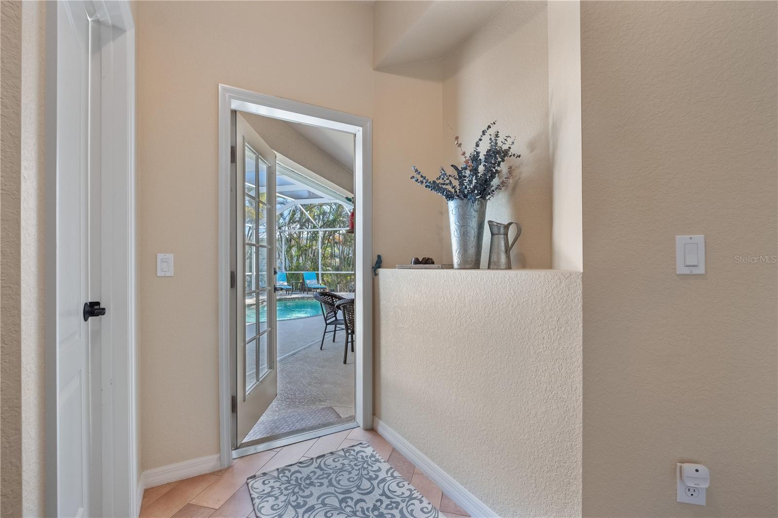 175 Rotonda Boulevard E Property Photo 30