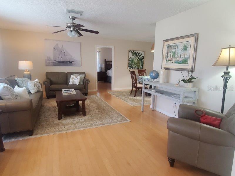 423 Matares Dr Property Photo 6