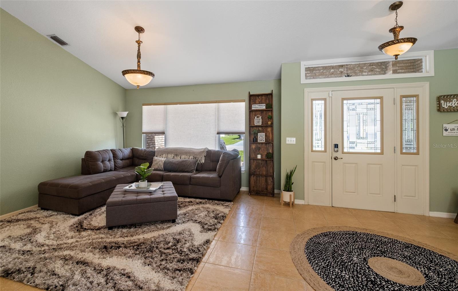 23365 Kim Avenue Property Photo 4