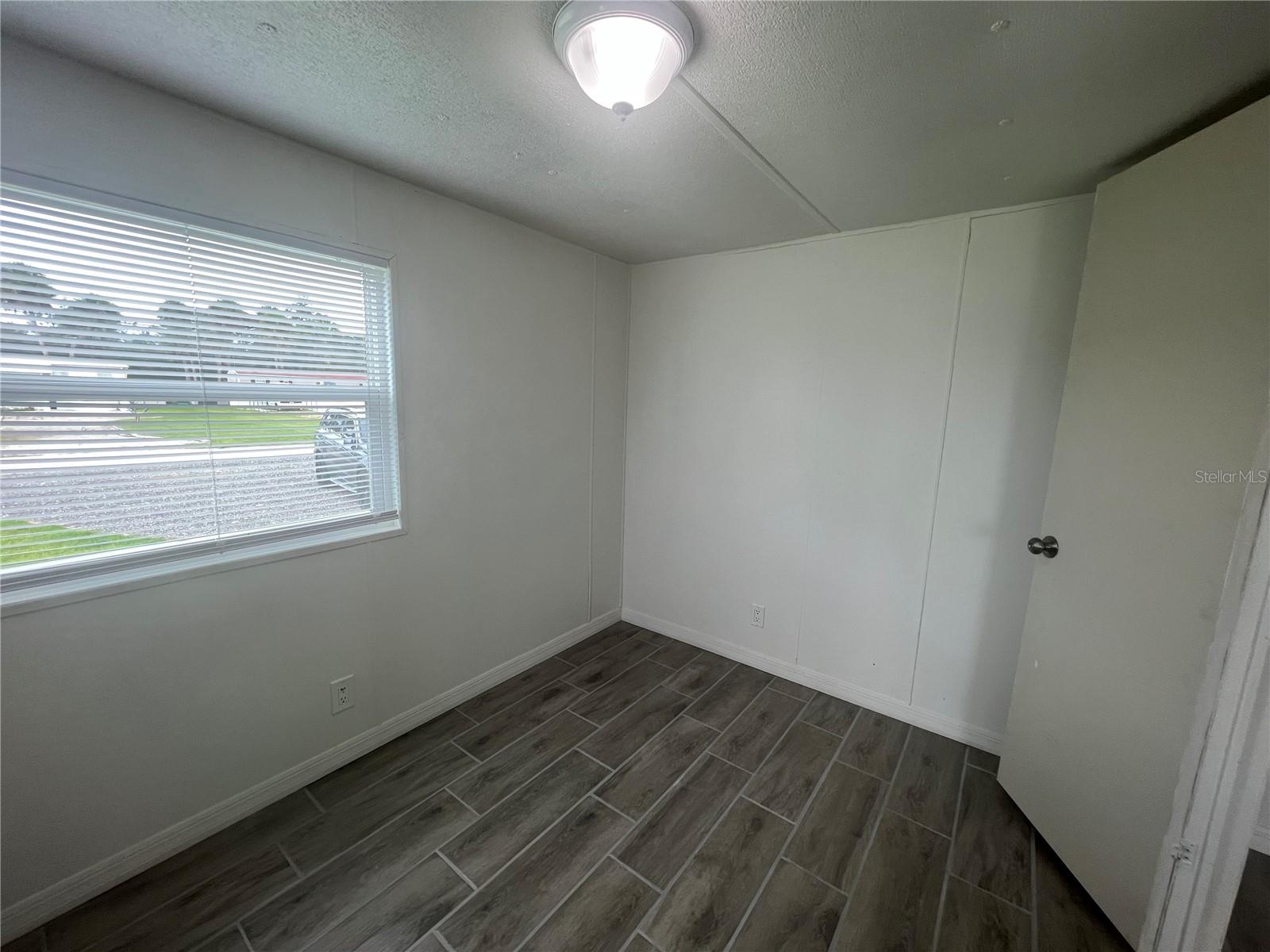 11972 Sw Newman Terrace Property Photo 6