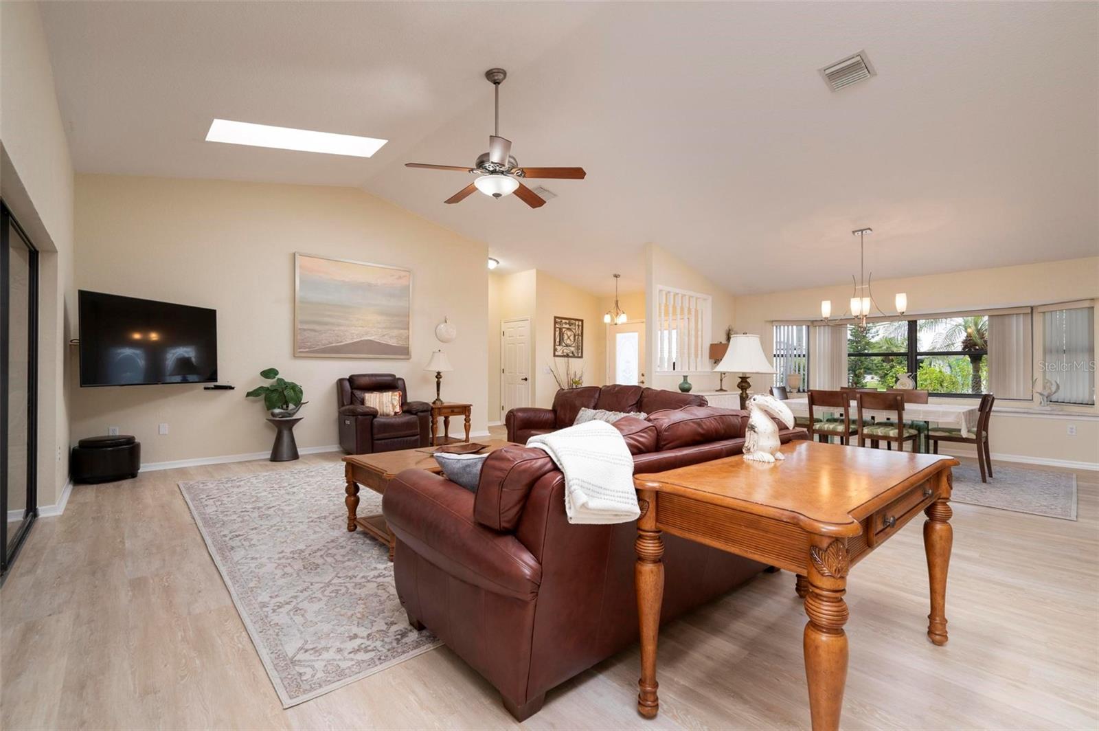2505 Rio Tiber Dr Property Photo 17