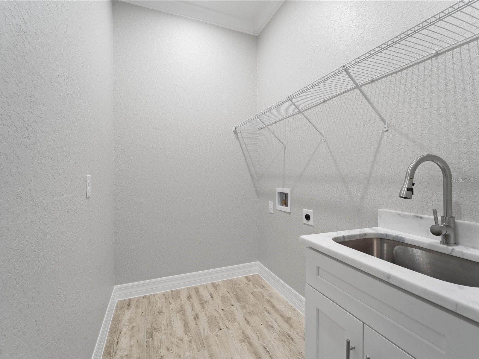 9453 Zorn St Property Photo 37