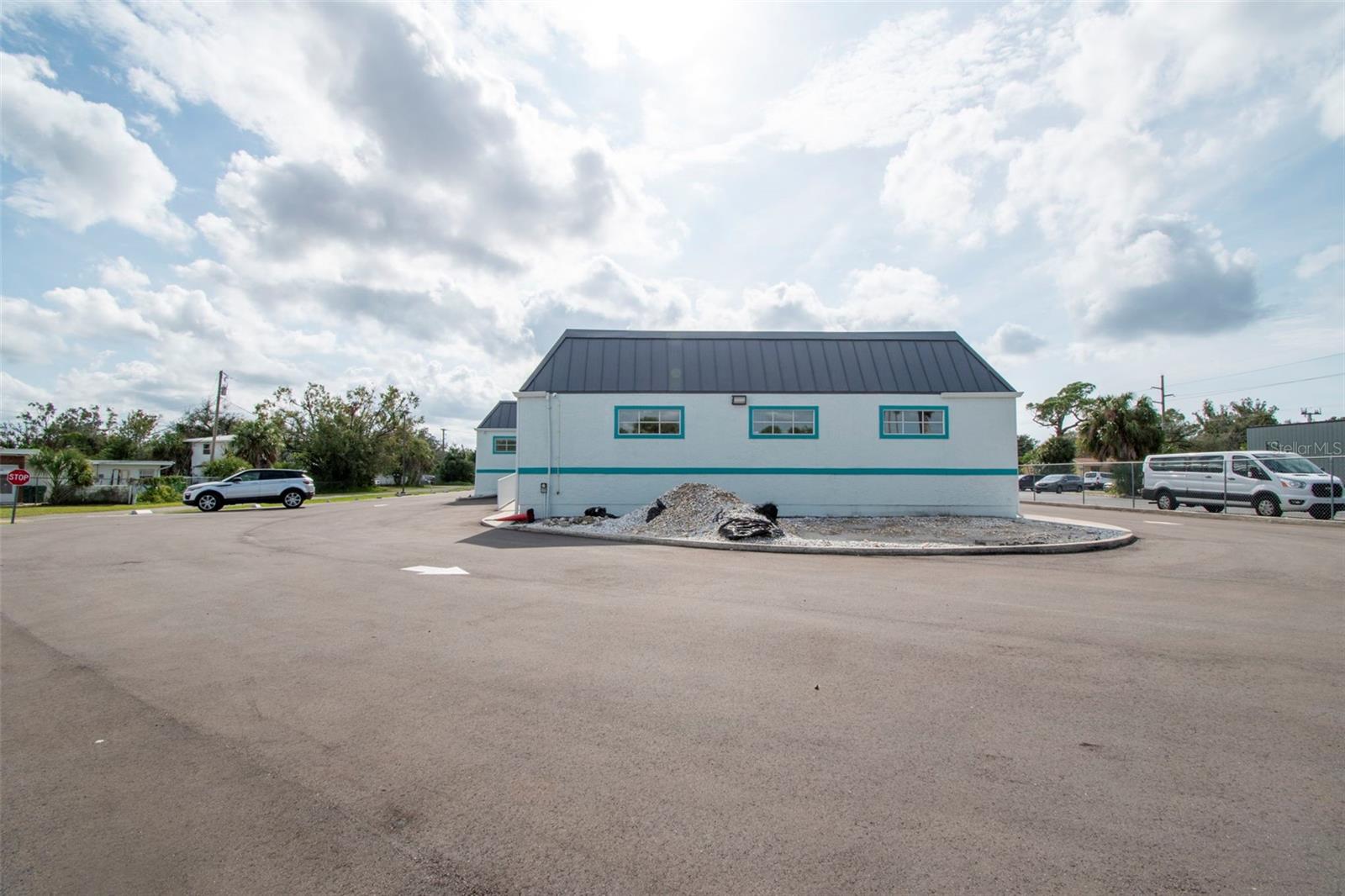 4535 Tamiami Trl Property Photo 2