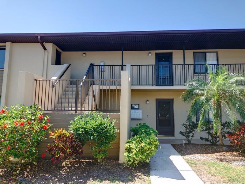 4056 OAKVIEW DR #E7 Property Photo 1