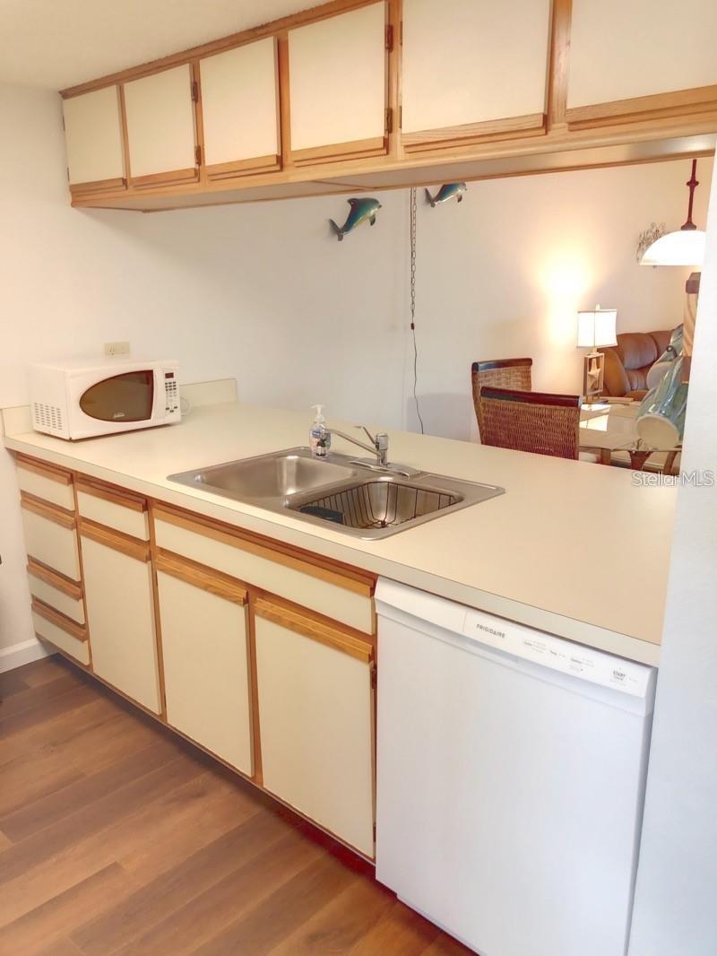 4056 Oakview Dr #e7 Property Photo 3