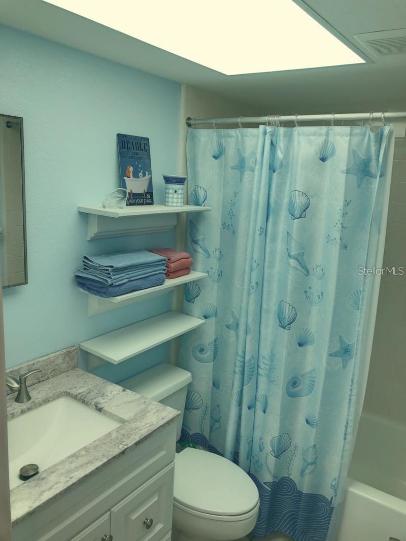 4056 Oakview Dr #e7 Property Photo 11