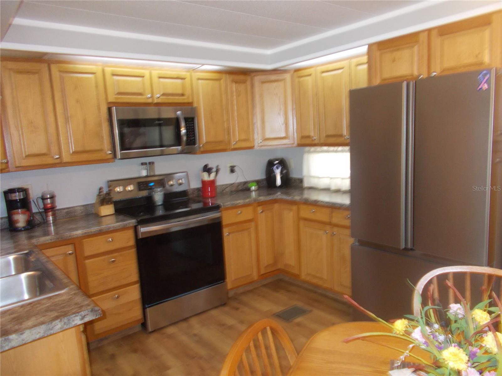 5755 Holiday Park Blvd Property Photo 3
