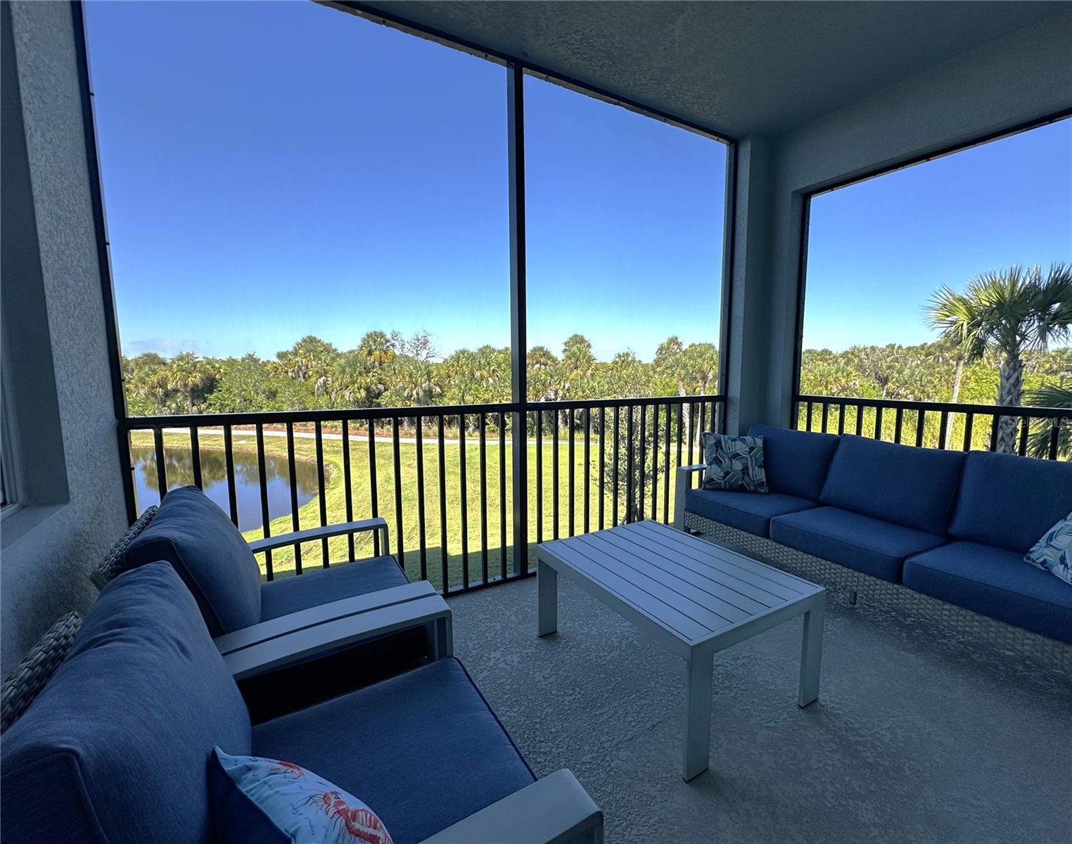 14041 Heritage Landing Blvd #627 Property Photo 3