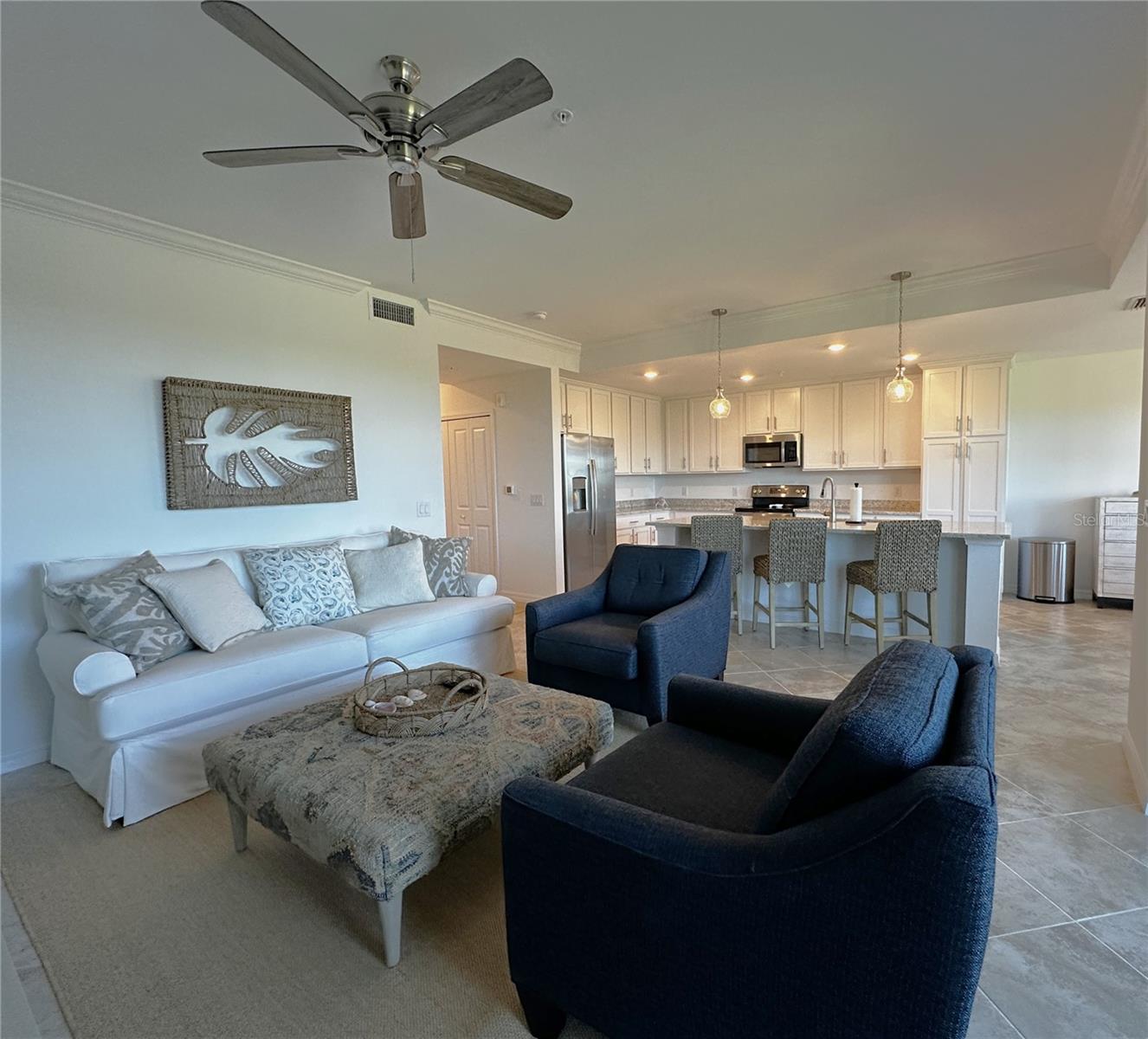 14041 Heritage Landing Blvd #627 Property Photo 4