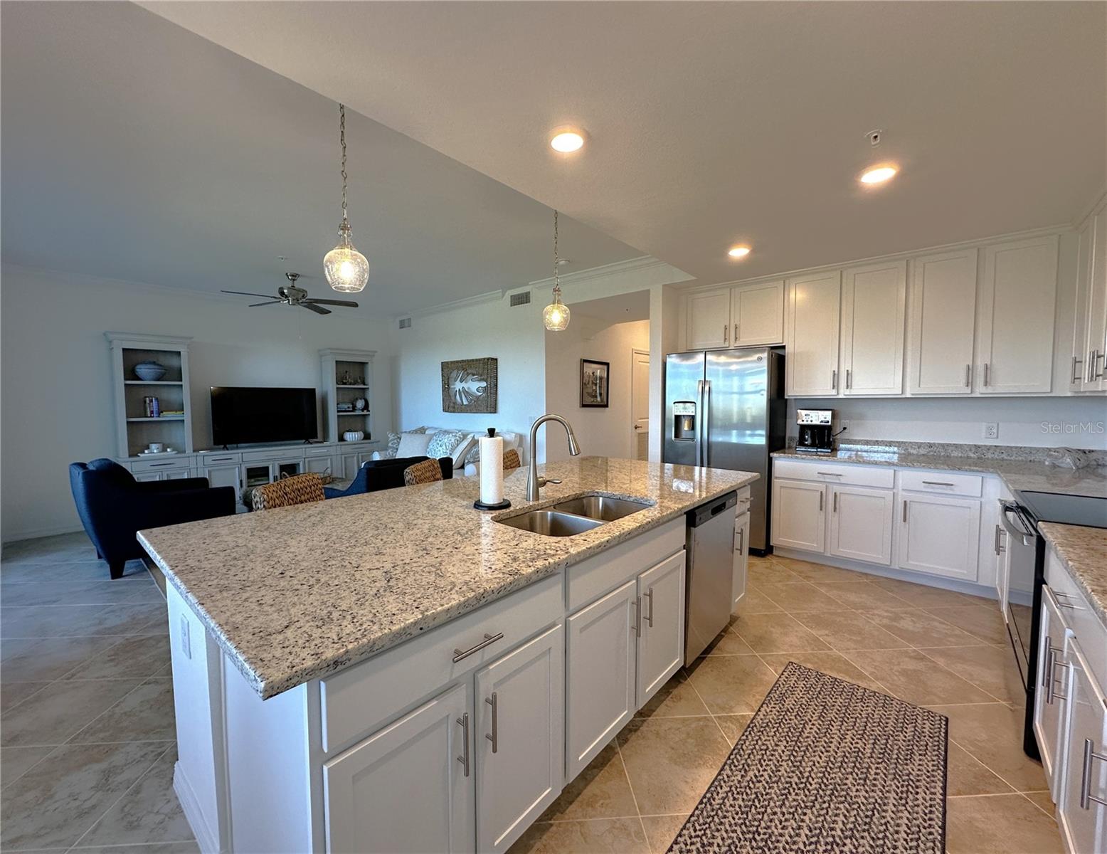 14041 Heritage Landing Blvd #627 Property Photo 7