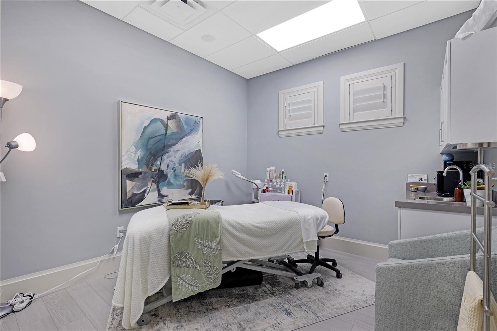 14041 Heritage Landing Blvd #627 Property Photo 23