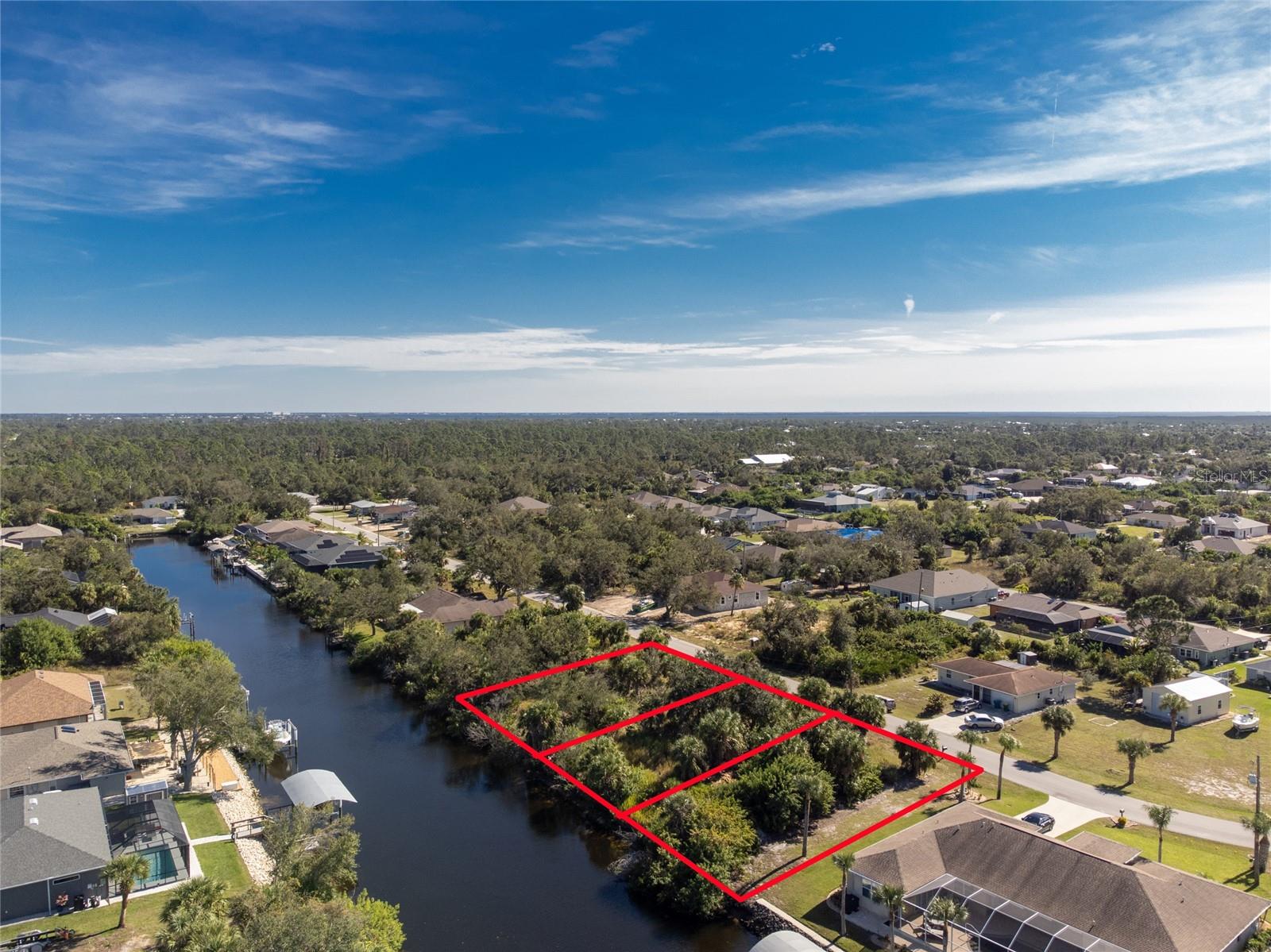 17324, 17332, 17340 Gulfspray Cir Property Photo 3