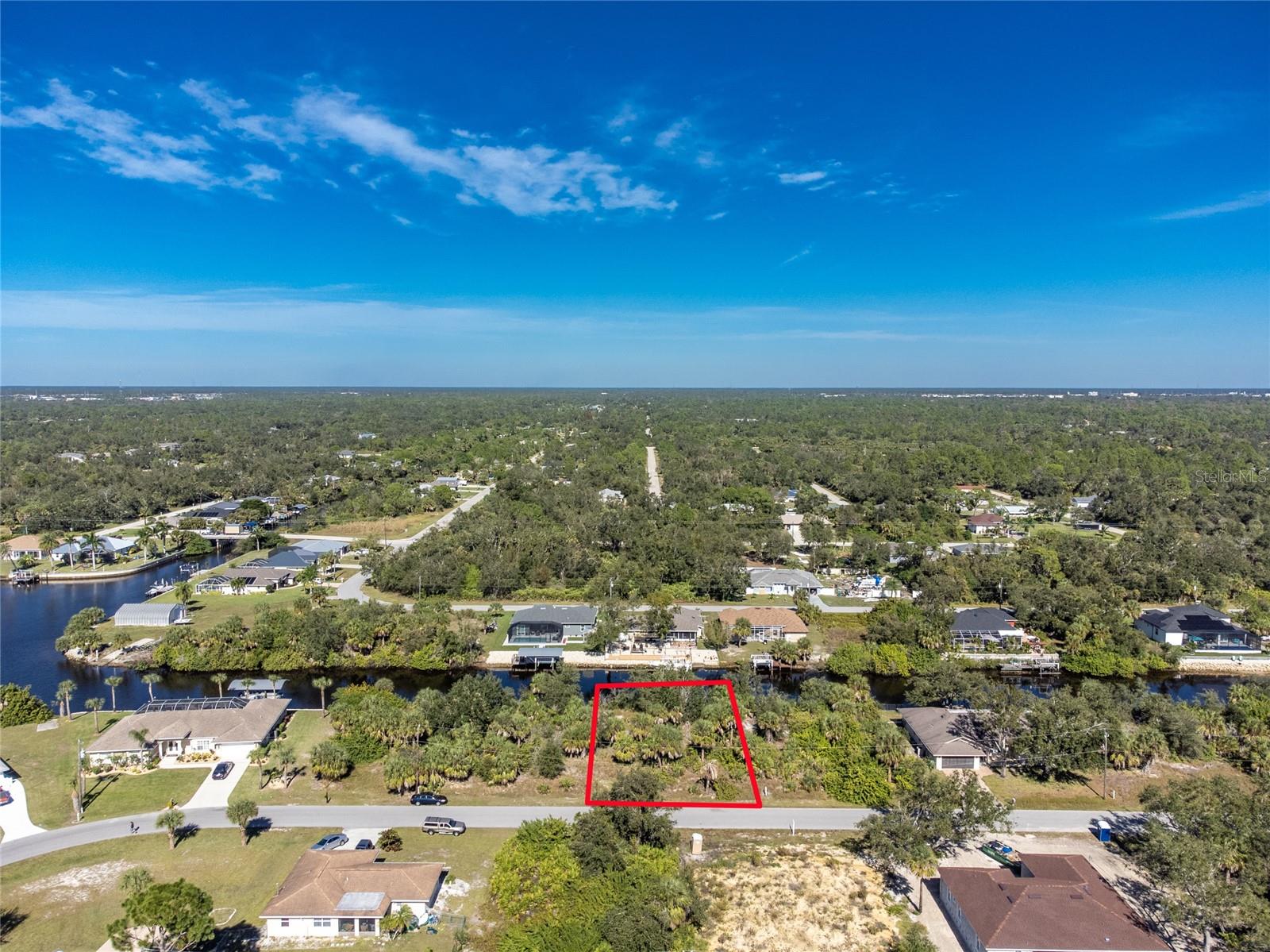17340 Gulfspray Cir Property Photo 4