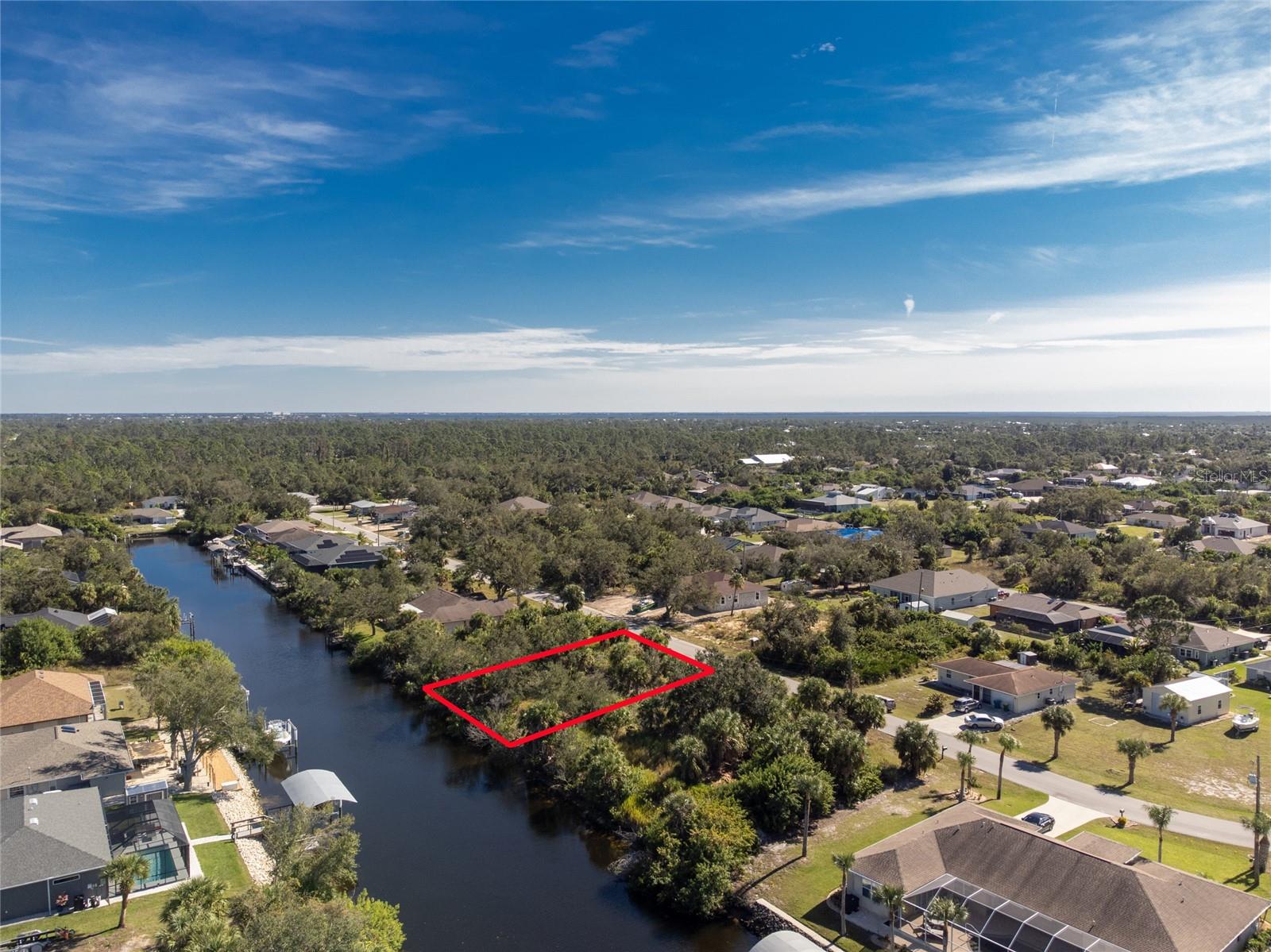 17340 Gulfspray Cir Property Photo 14