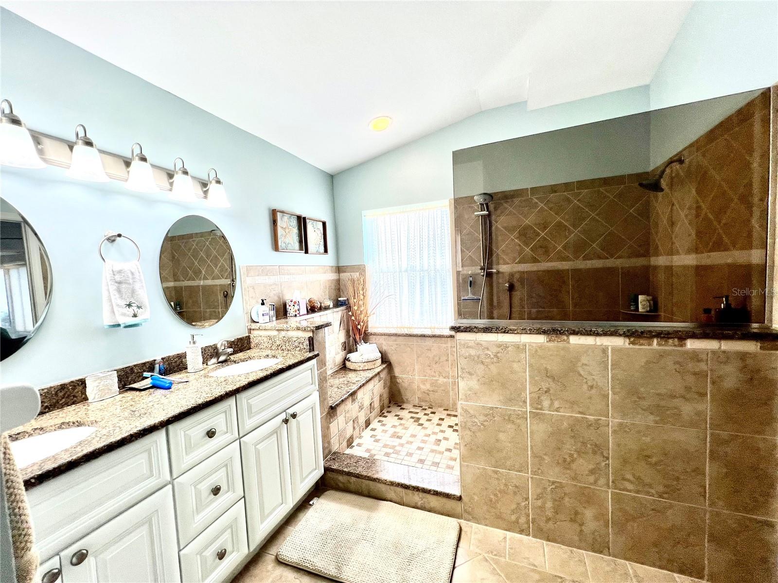 1010 Islamorada Blvd Property Photo 5