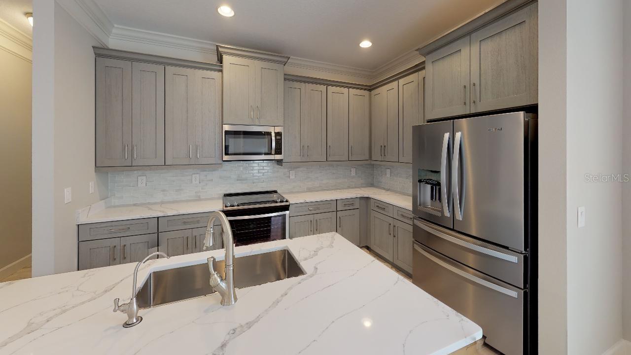 5221 San Mateo Dr Property Photo 4