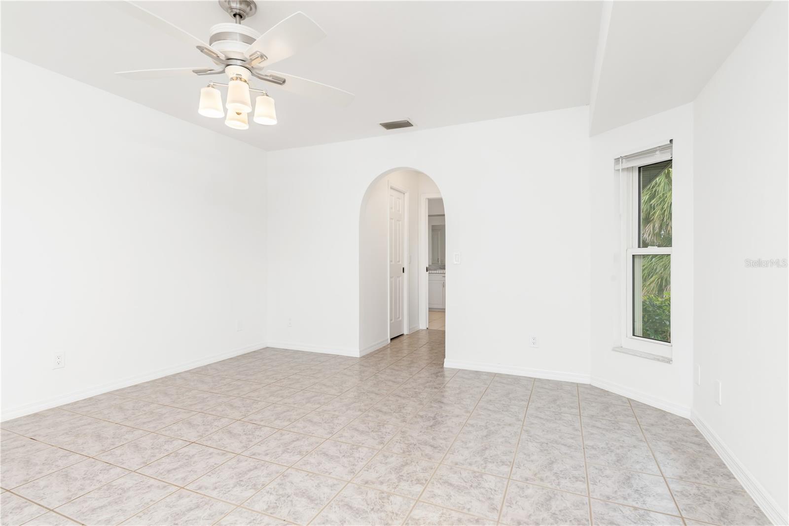 18882 Ayrshire Cir Property Photo 18