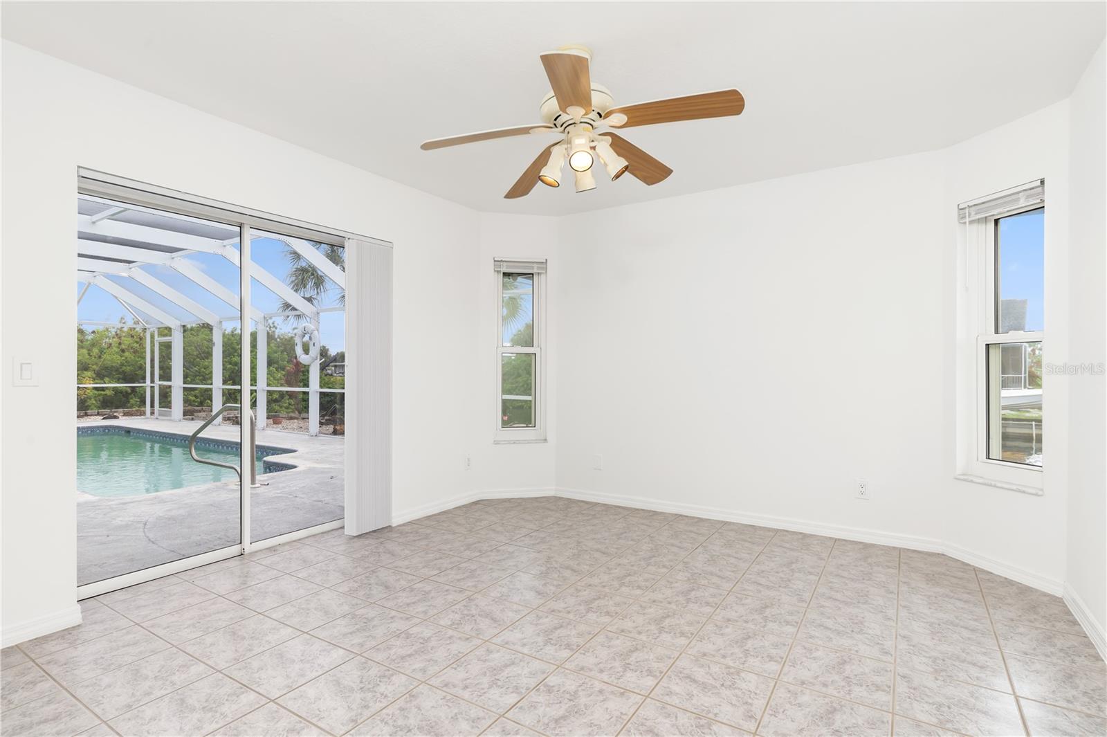 18882 Ayrshire Cir Property Photo 24