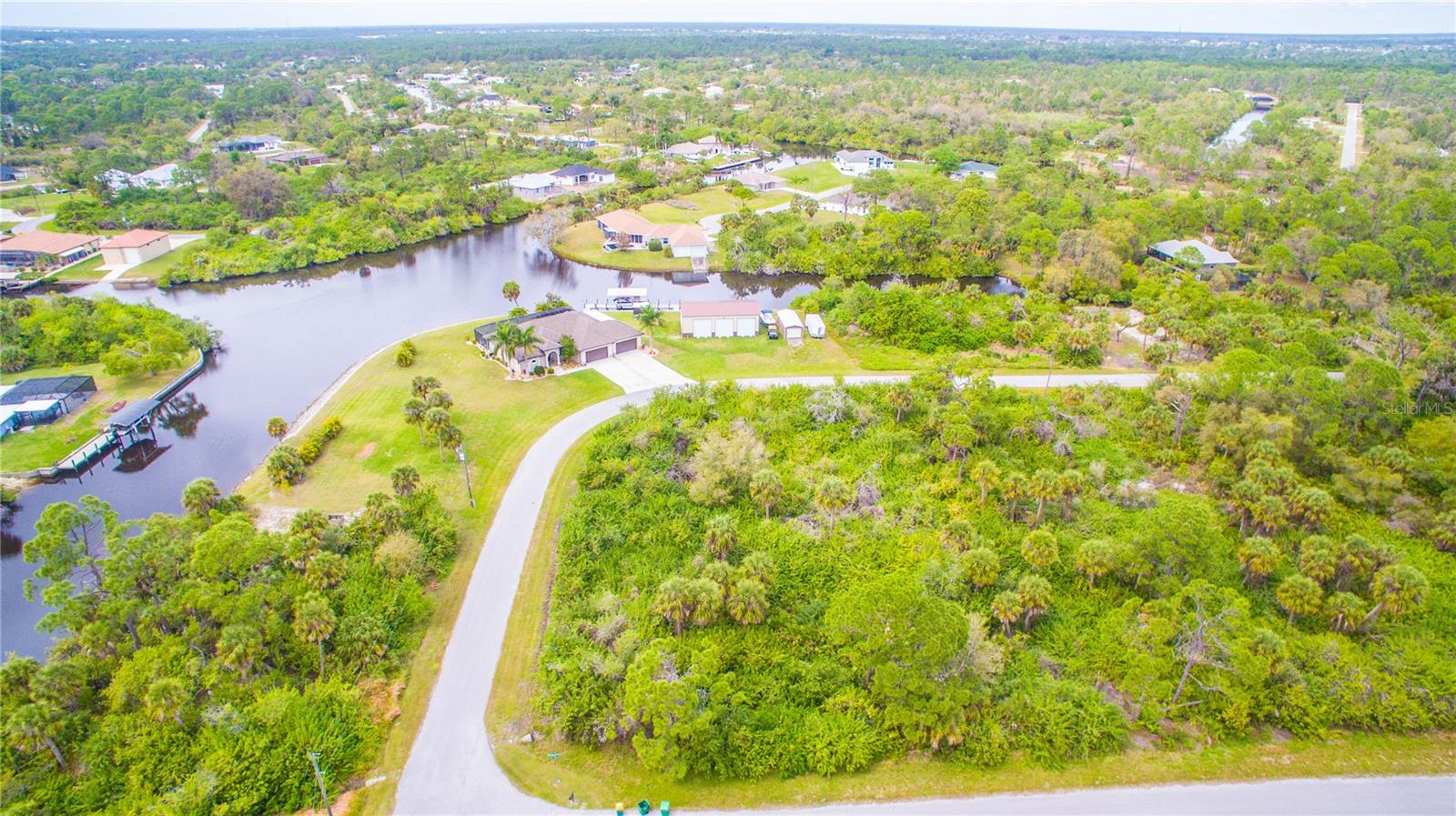 1310 Braklet Ter Property Photo 1