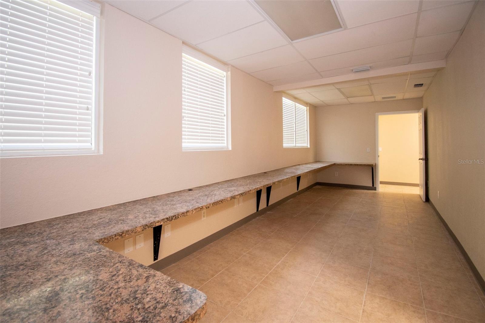 3221 Tamiami Trl Property Photo 11