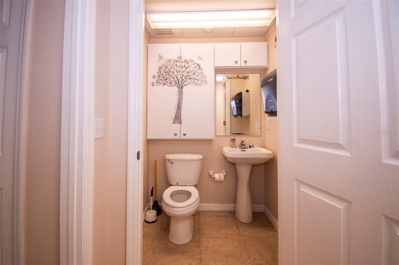 3221 Tamiami Trl Property Photo 16