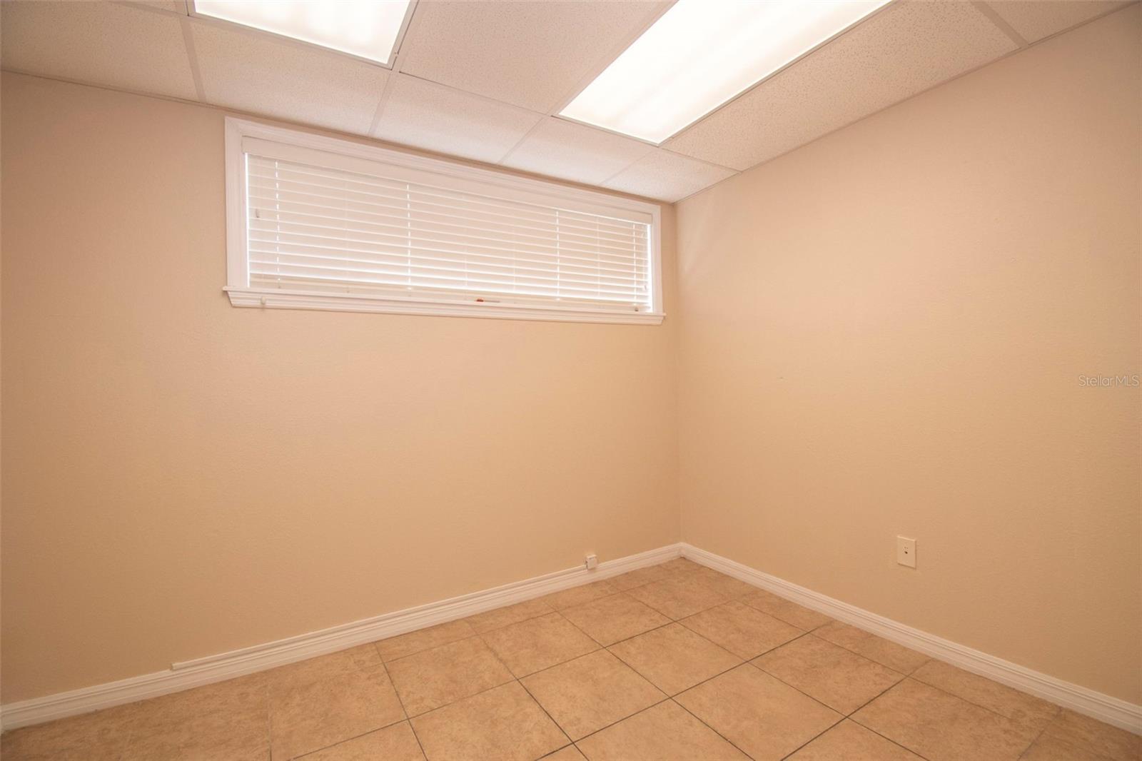 3221 Tamiami Trl #16 Property Photo 6