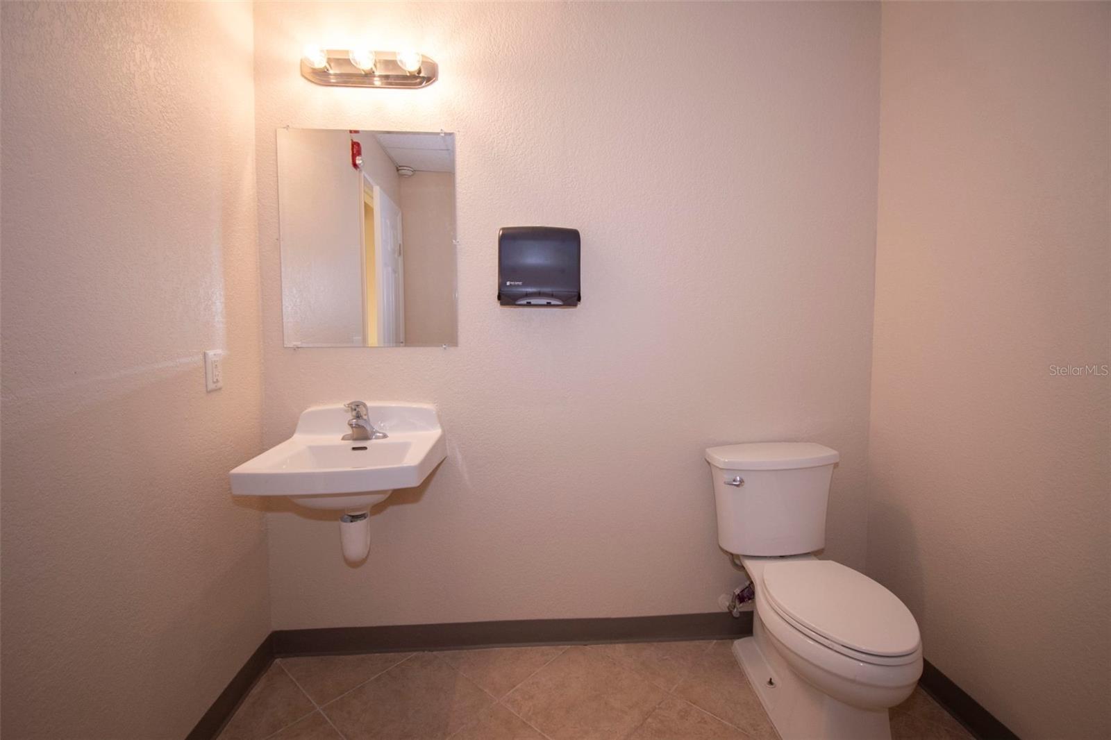 3221 Tamiami Trl #16 Property Photo 14