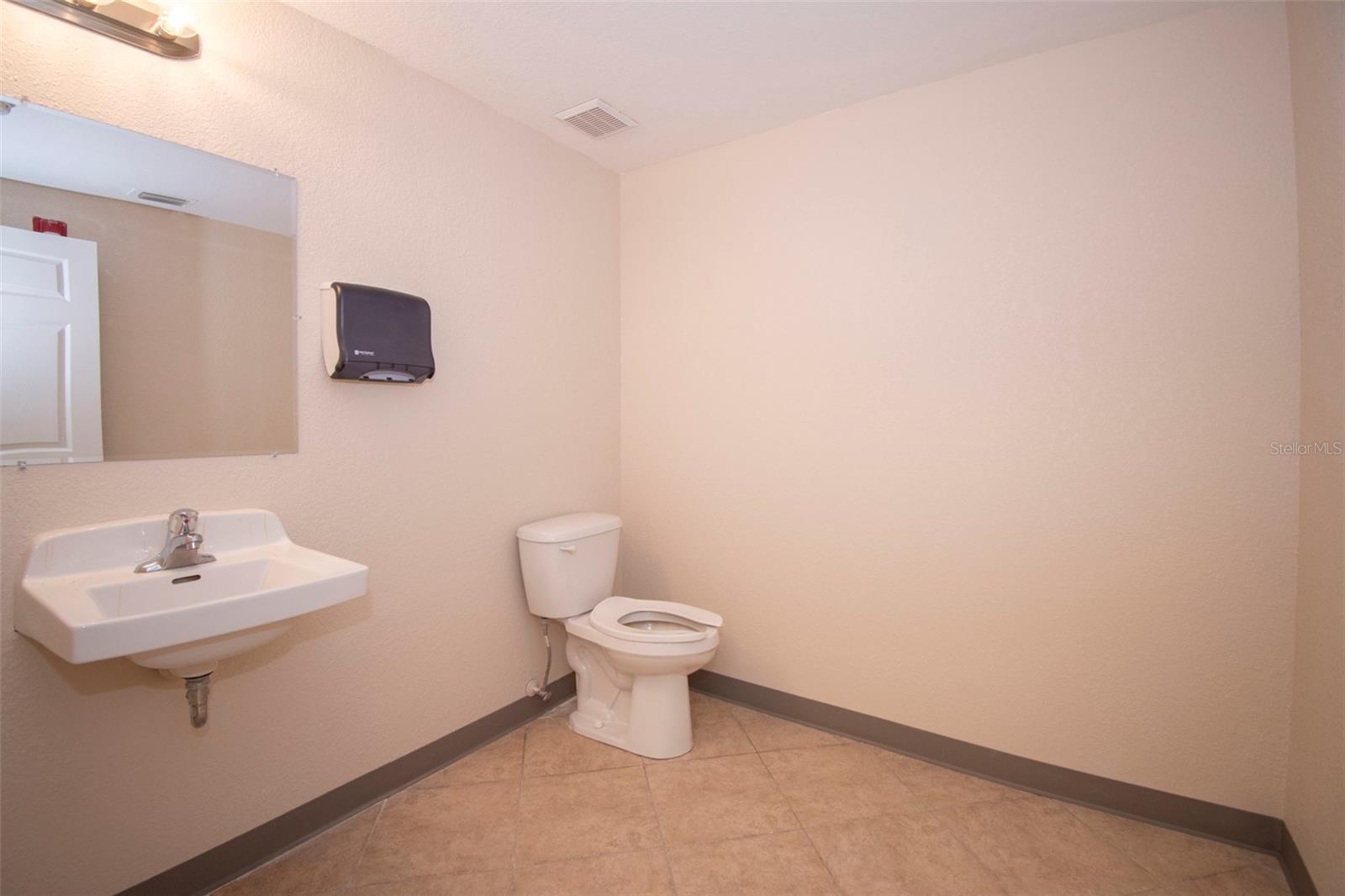 3221 Tamiami Trl #16 Property Photo 17