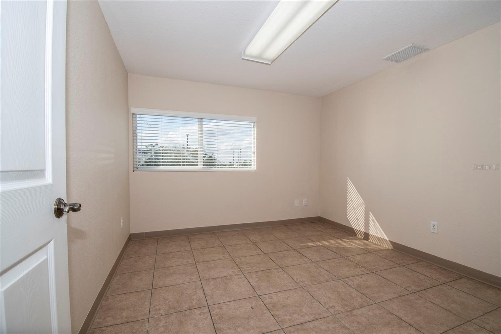 3221 Tamiami Trl #16 Property Photo 18