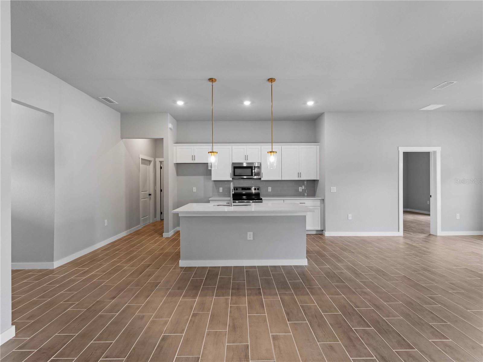3376 Dunbar St Property Photo 17