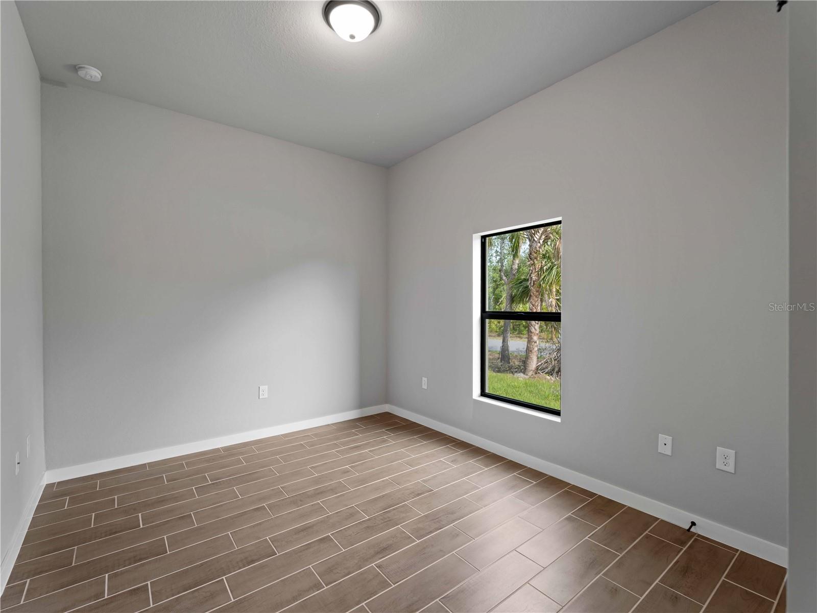 3376 Dunbar St Property Photo 33