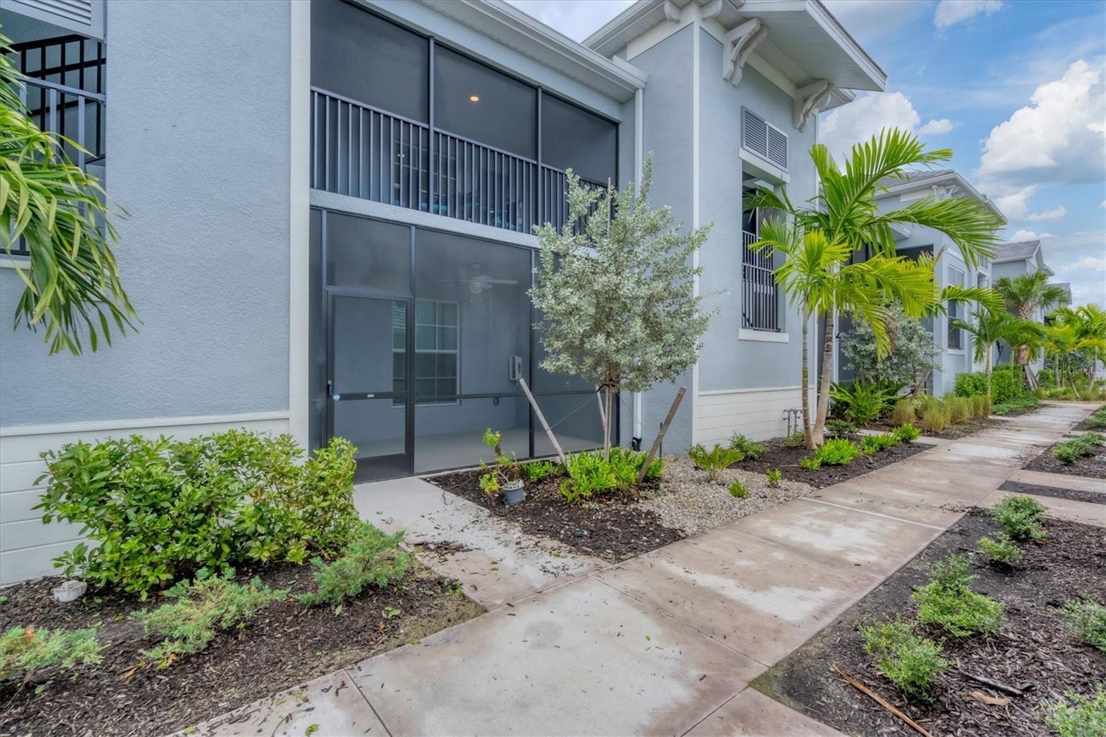 14224 Heirtage Landing Blvd #921 Property Photo 2