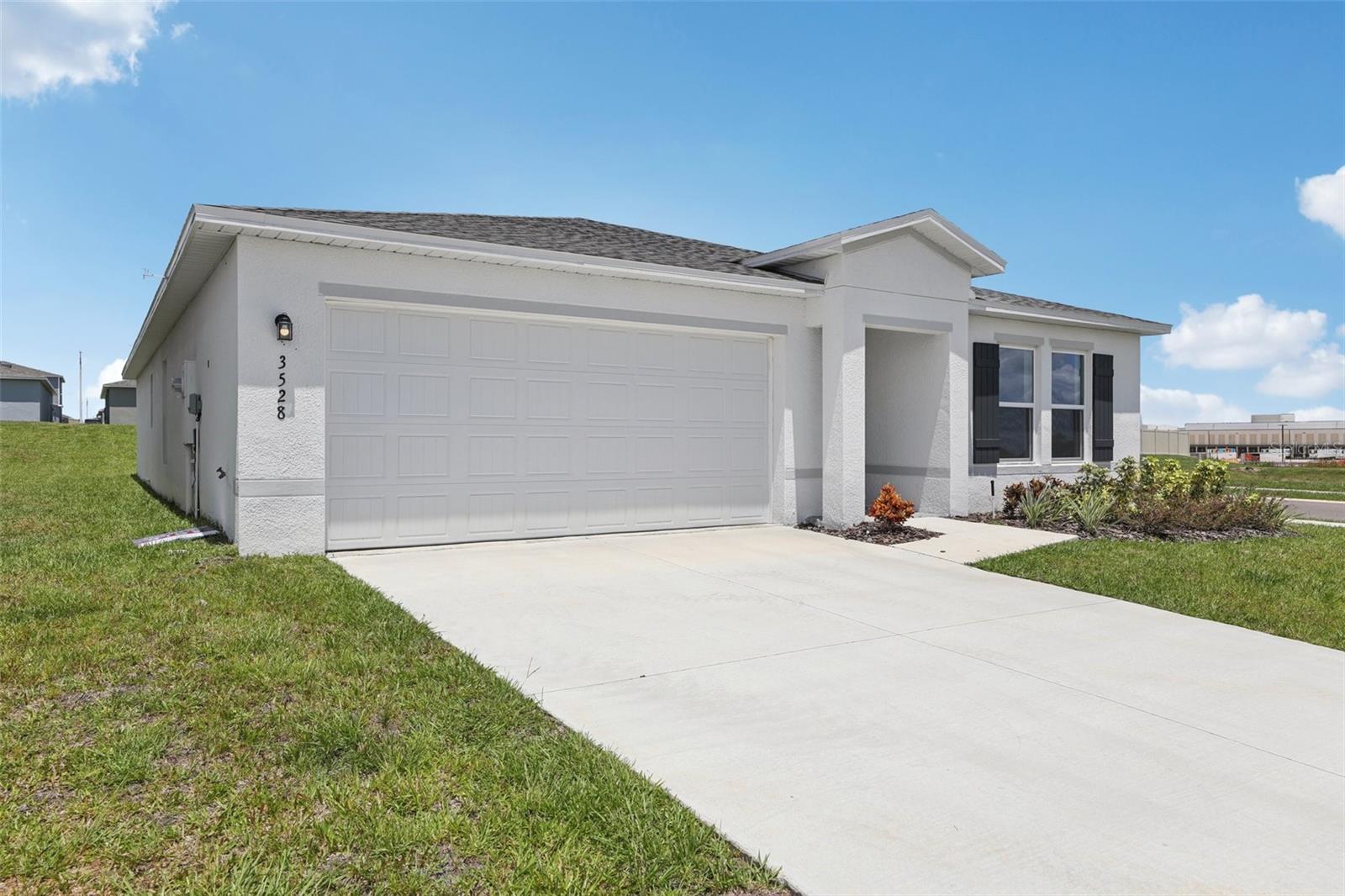 3528 Dahlia Dr Property Photo 2