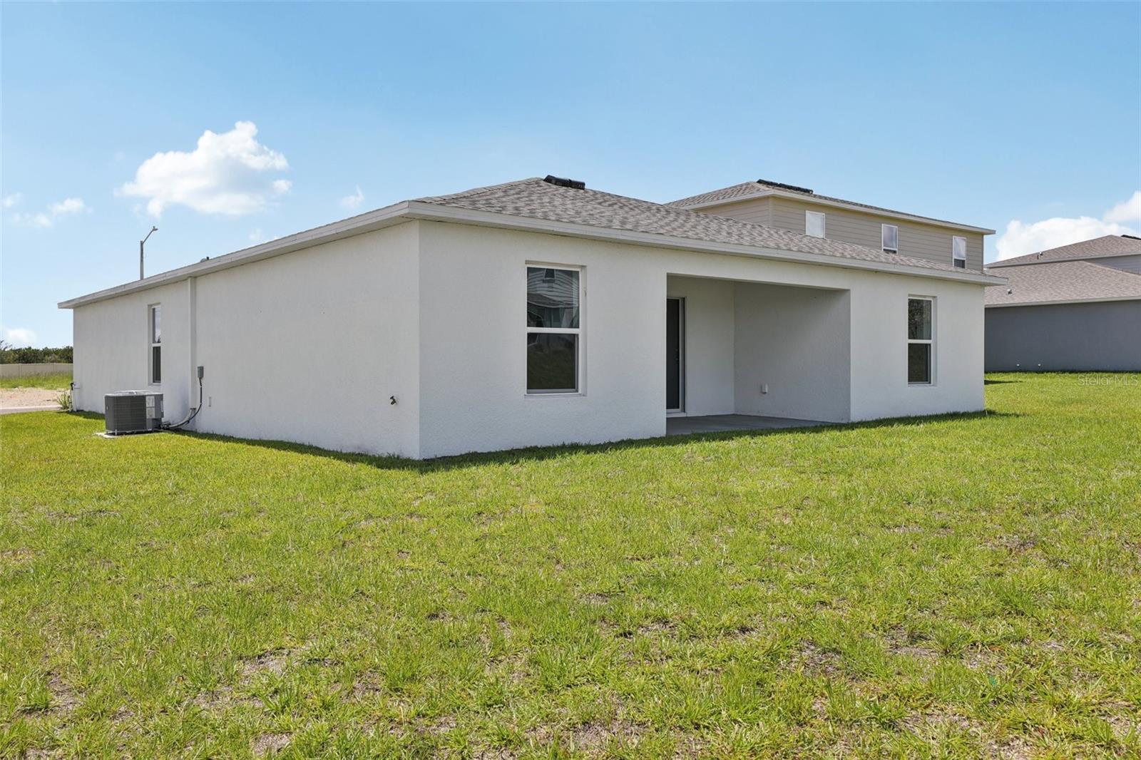 3528 Dahlia Dr Property Photo 4