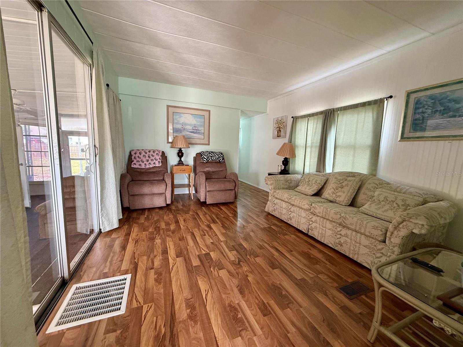 1360 Ibis Dr Property Photo 6