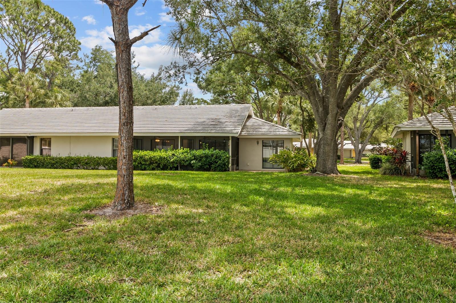 235 Southampton Ln #276 Property Photo 35