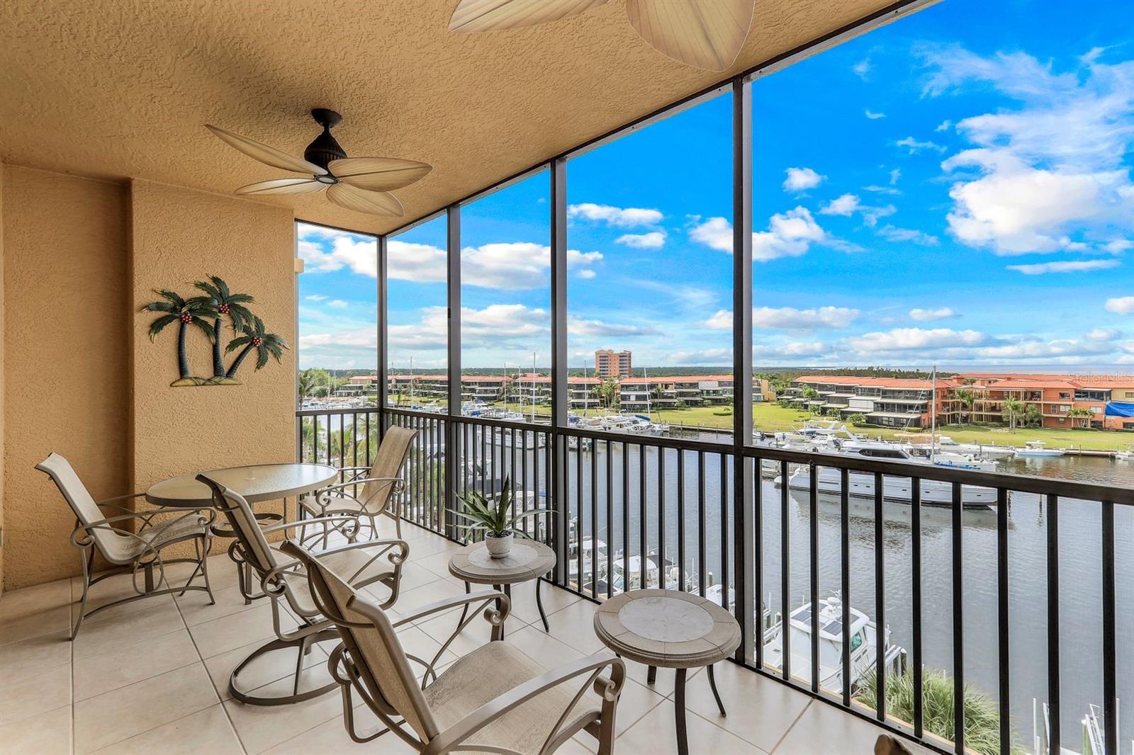 3313 Sunset Key Cir #404 Property Photo 5