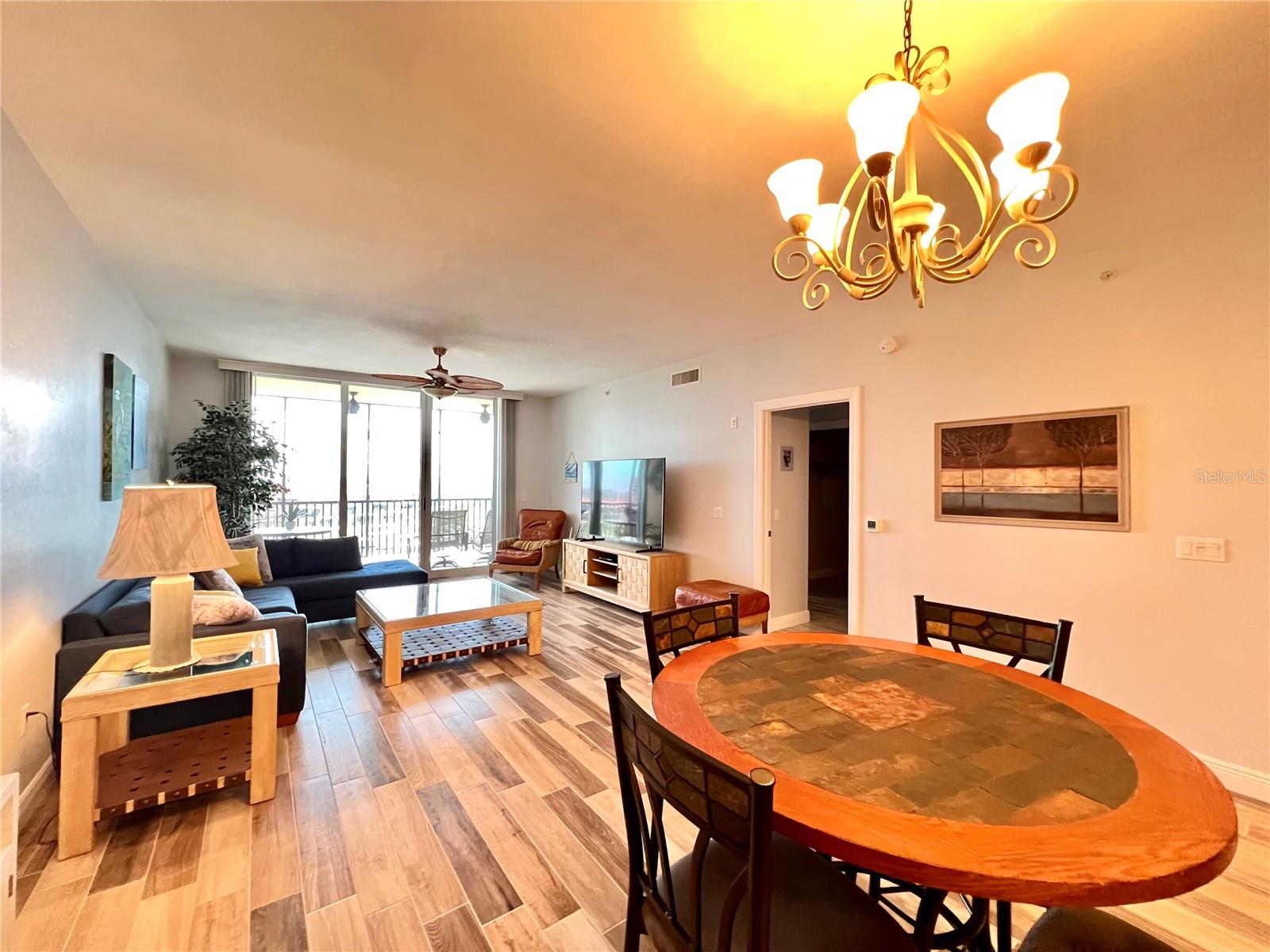3313 Sunset Key Cir #404 Property Photo 10