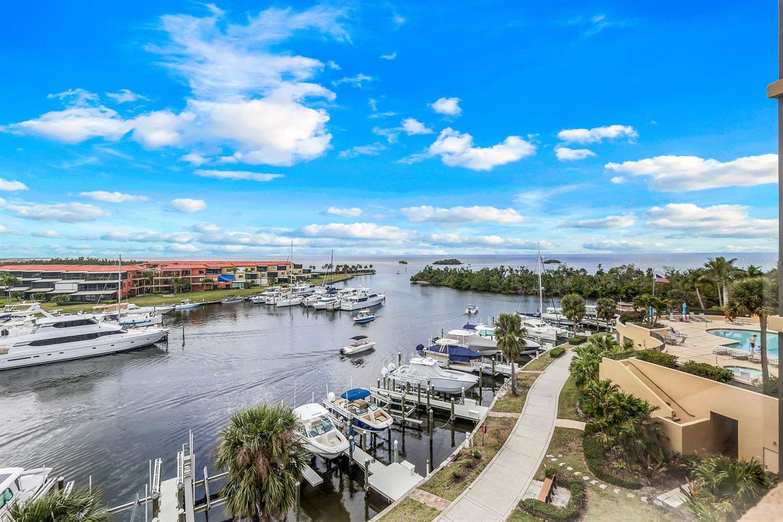 3313 Sunset Key Cir #404 Property Photo 22