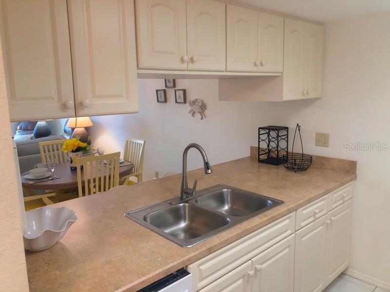 4024 Oakview Dr #i3 Property Photo 3