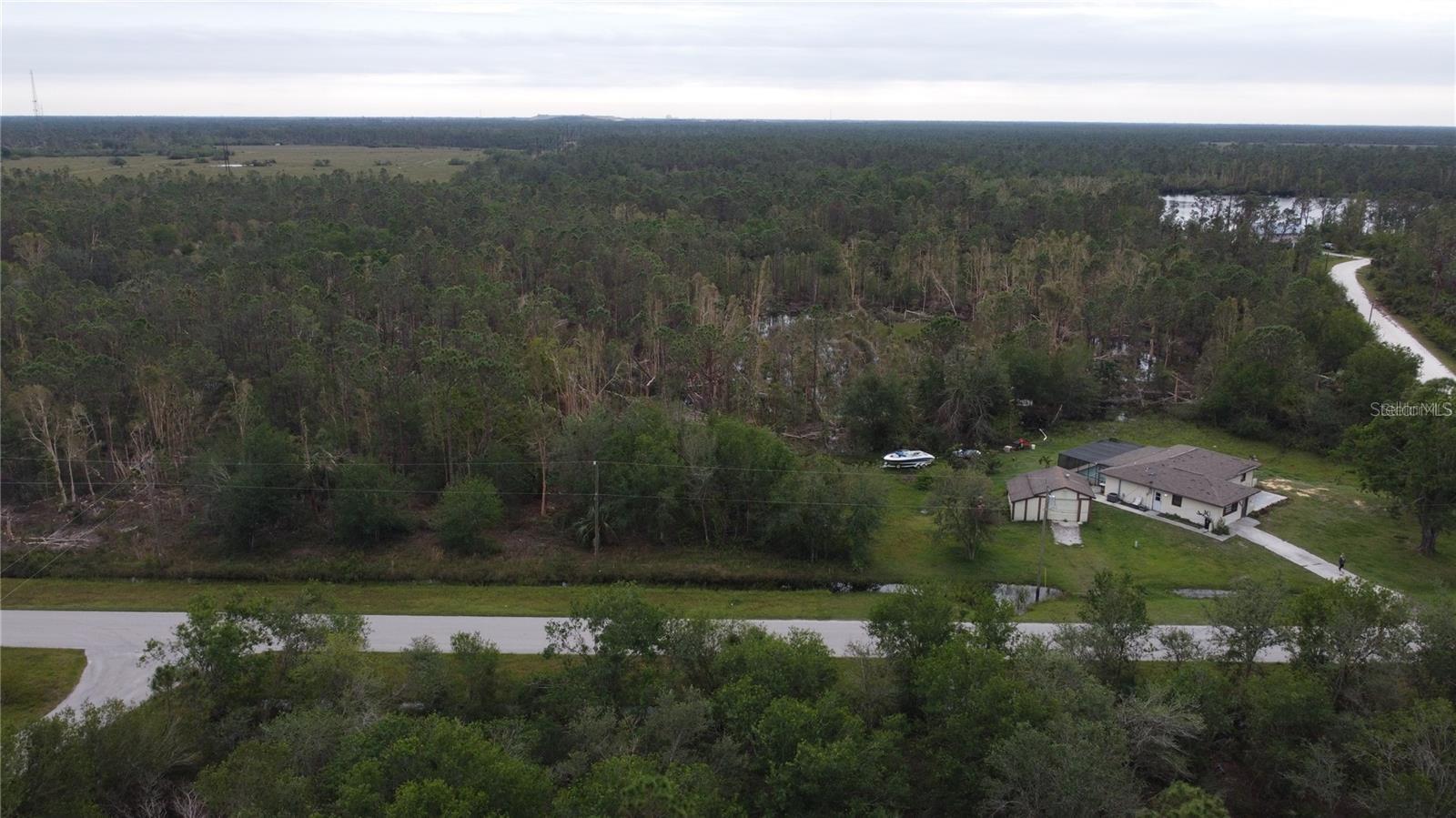 28275 Morningside Dr Property Photo 7