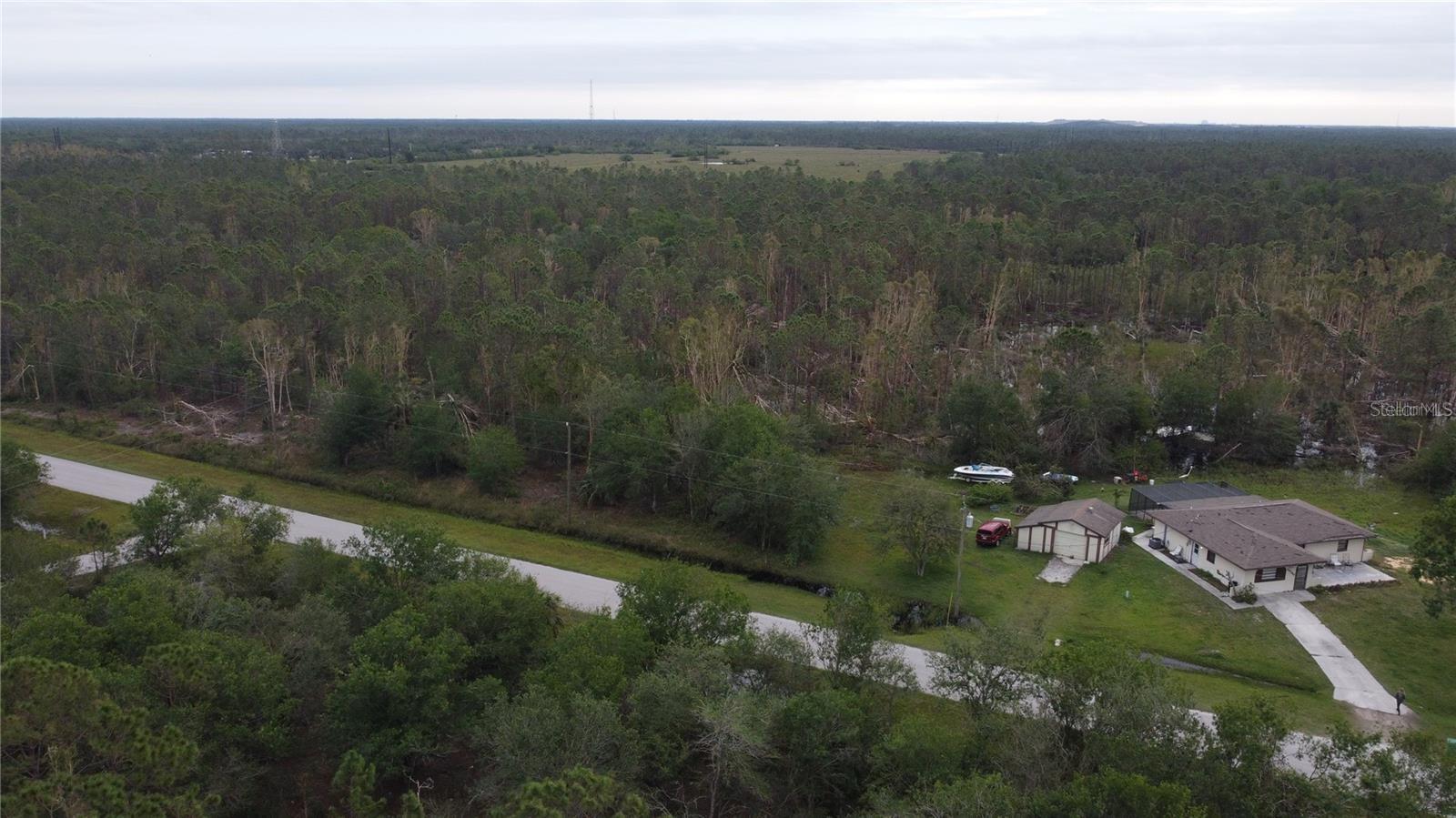 28275 Morningside Dr Property Photo 8