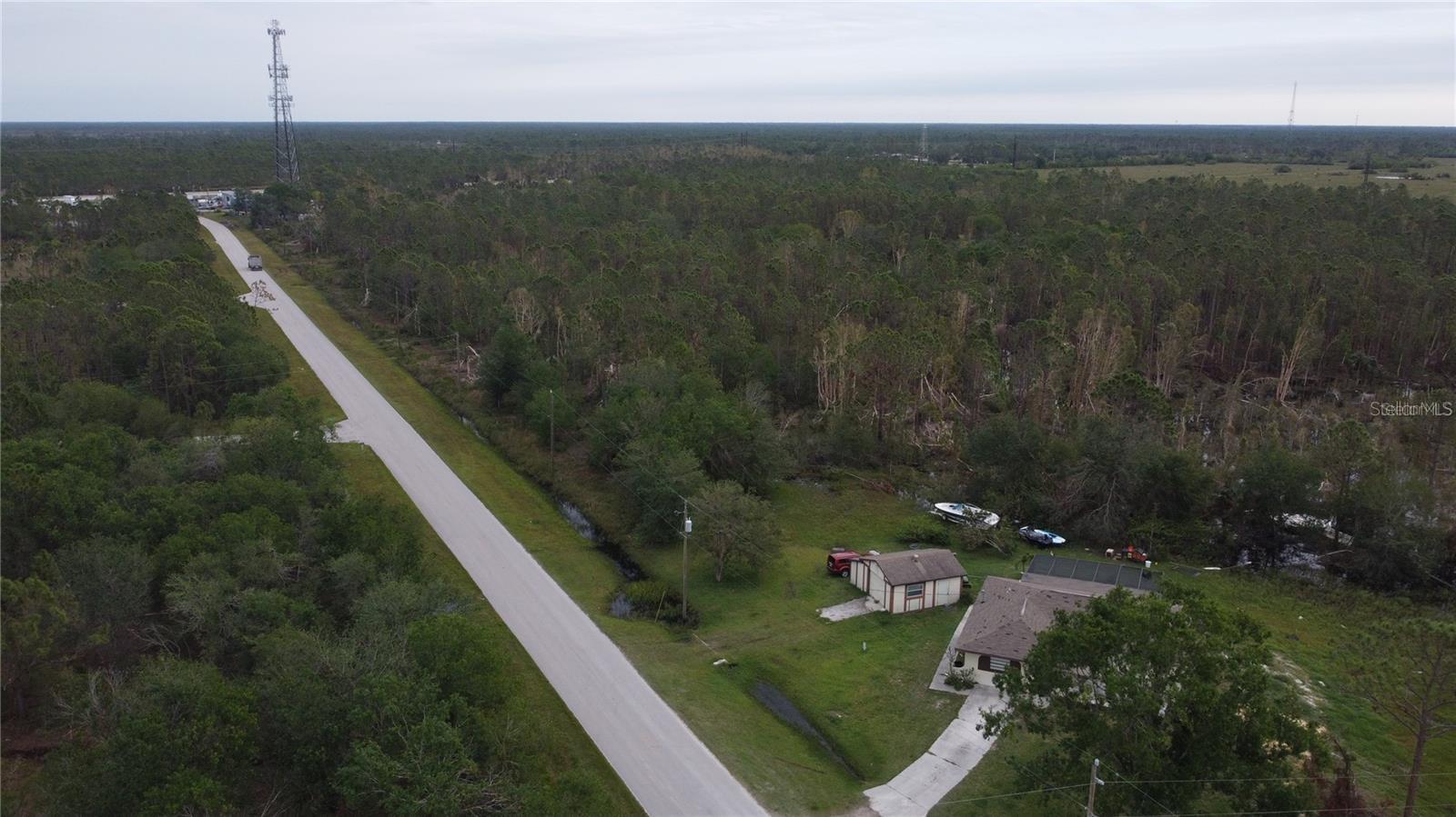 28275 Morningside Dr Property Photo 9