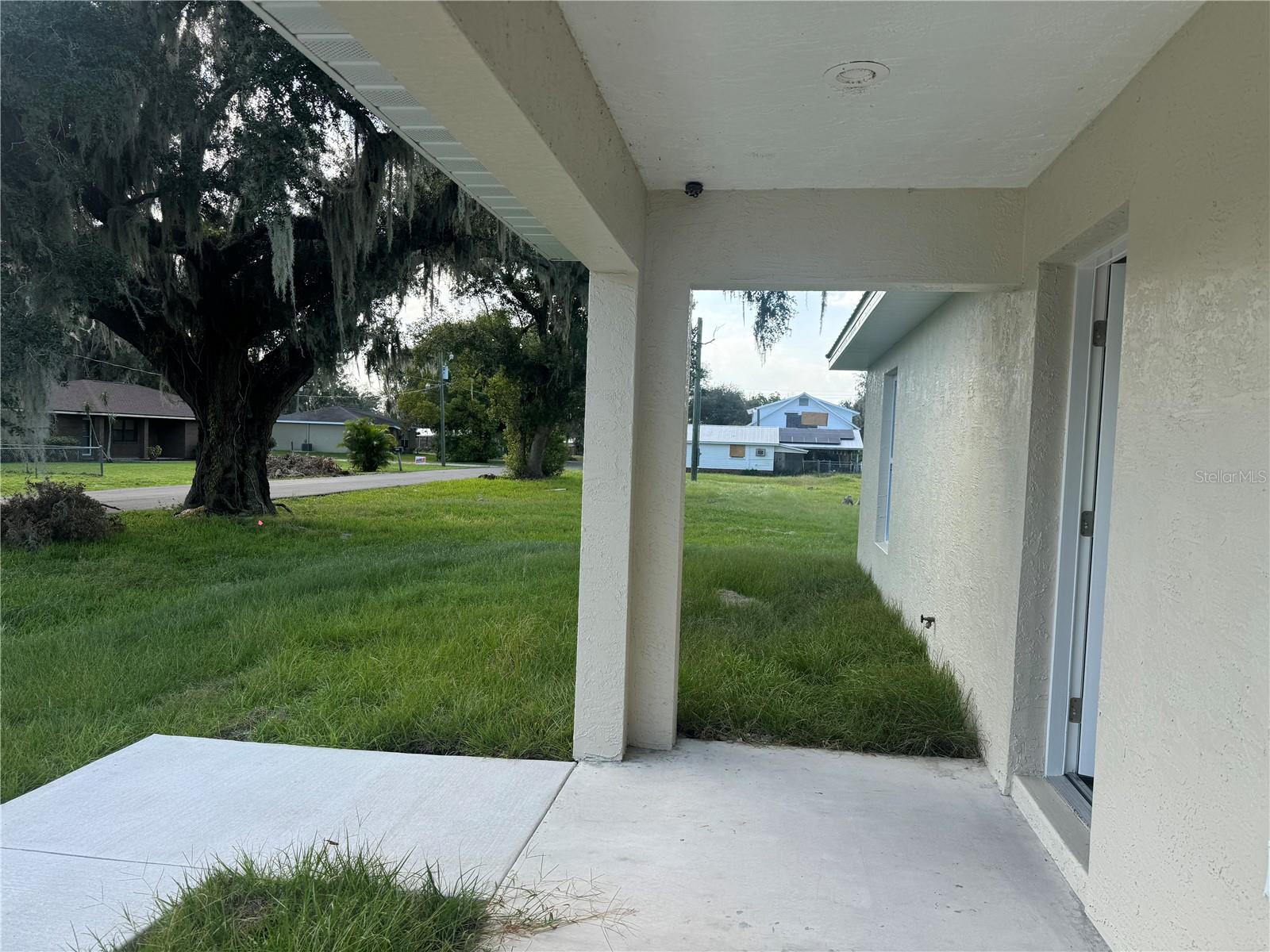 516 Clark Ln Property Photo 8