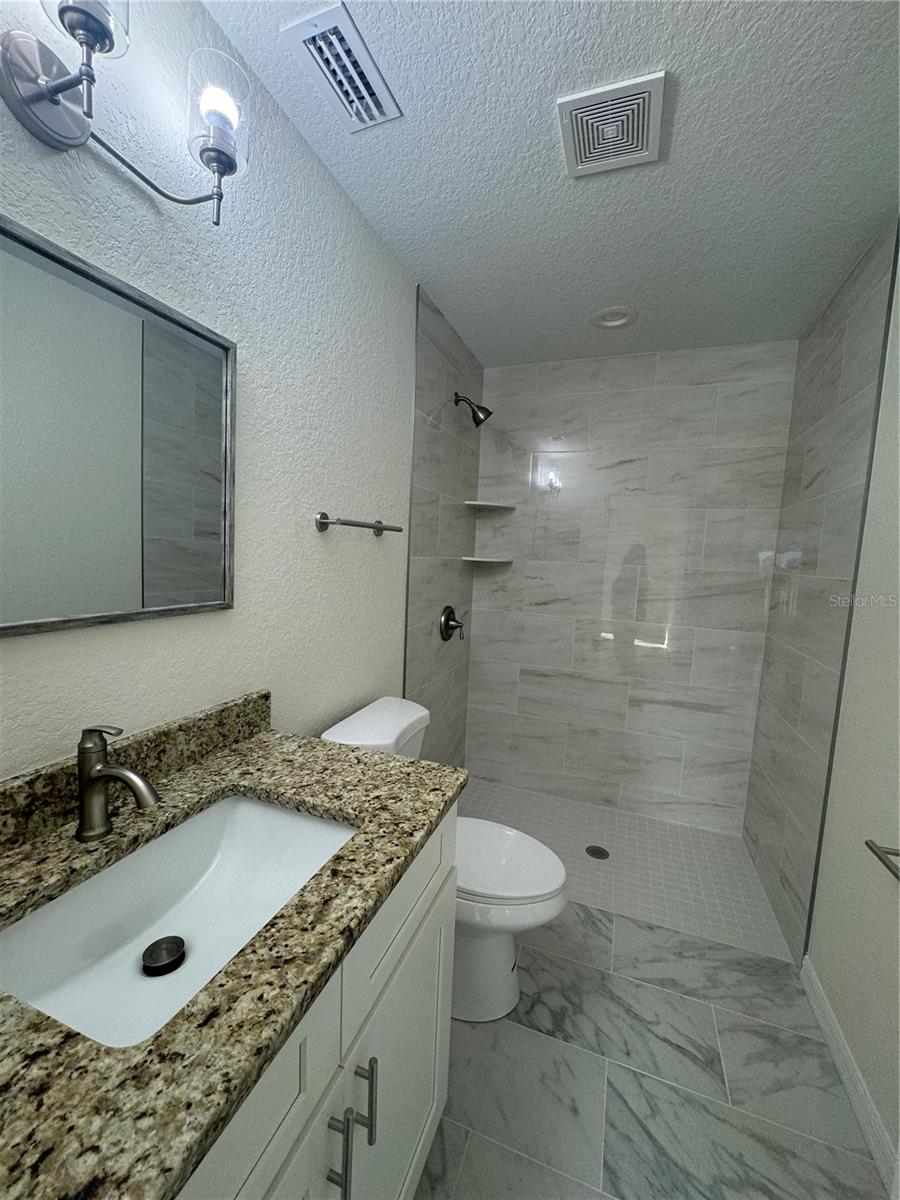 516 Clark Ln Property Photo 11