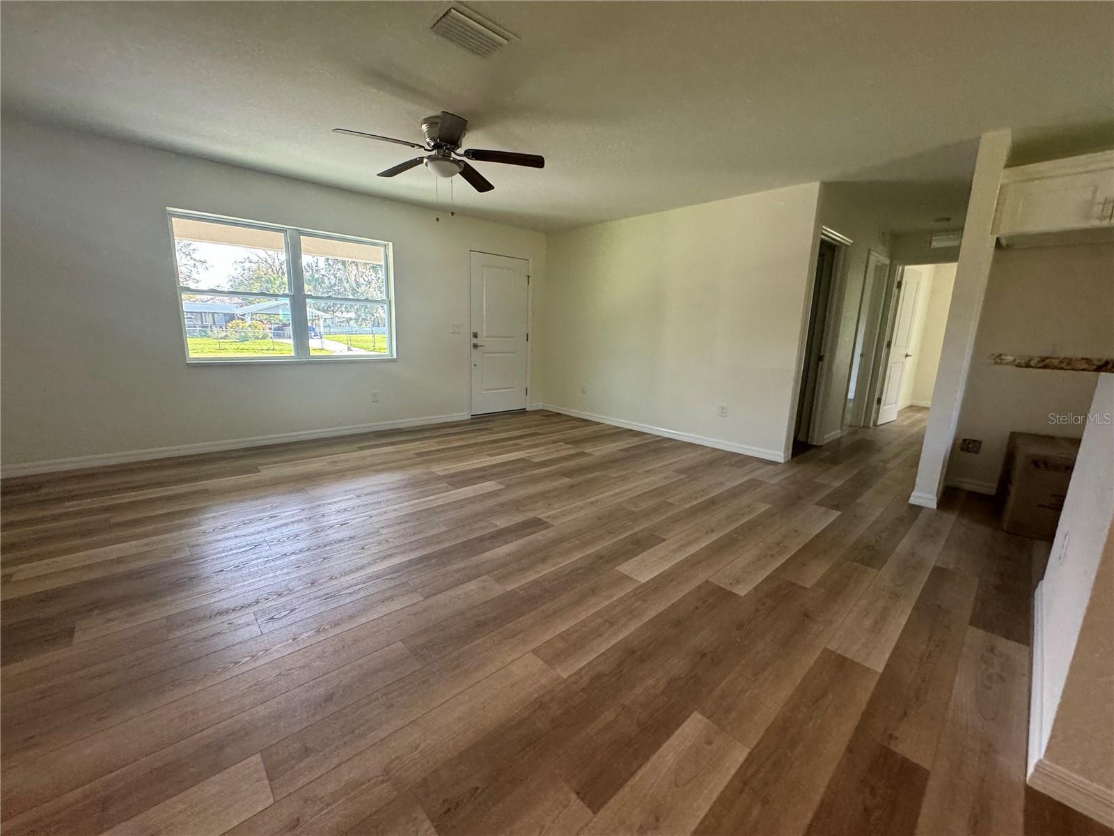 516 Clark Ln Property Photo 17
