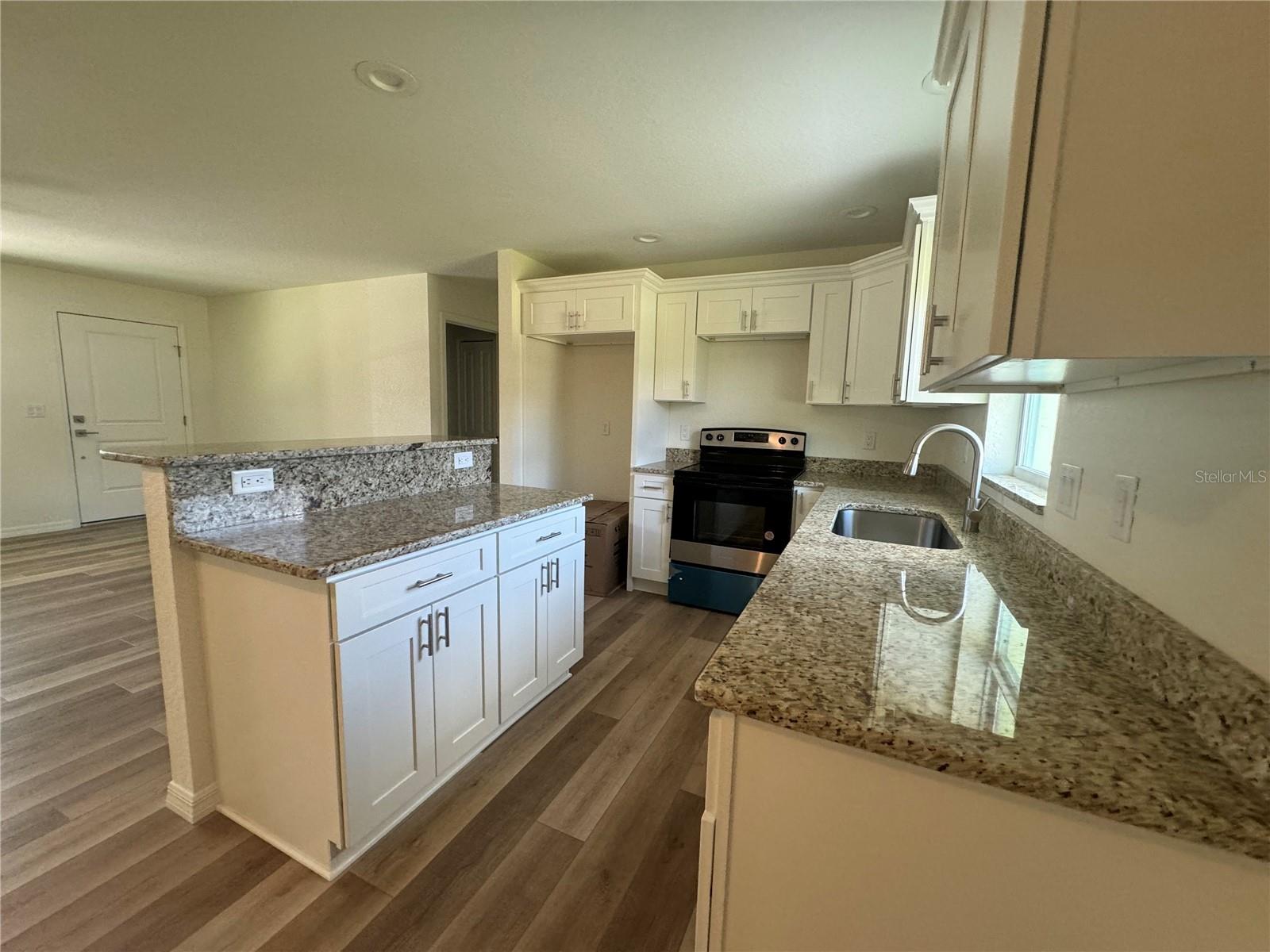 516 Clark Ln Property Photo 30